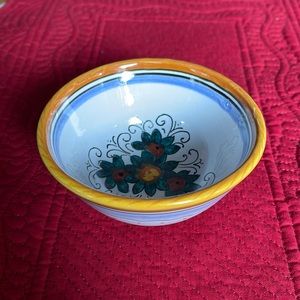 Italian Pottery from Stresa Italy 4in in diameter